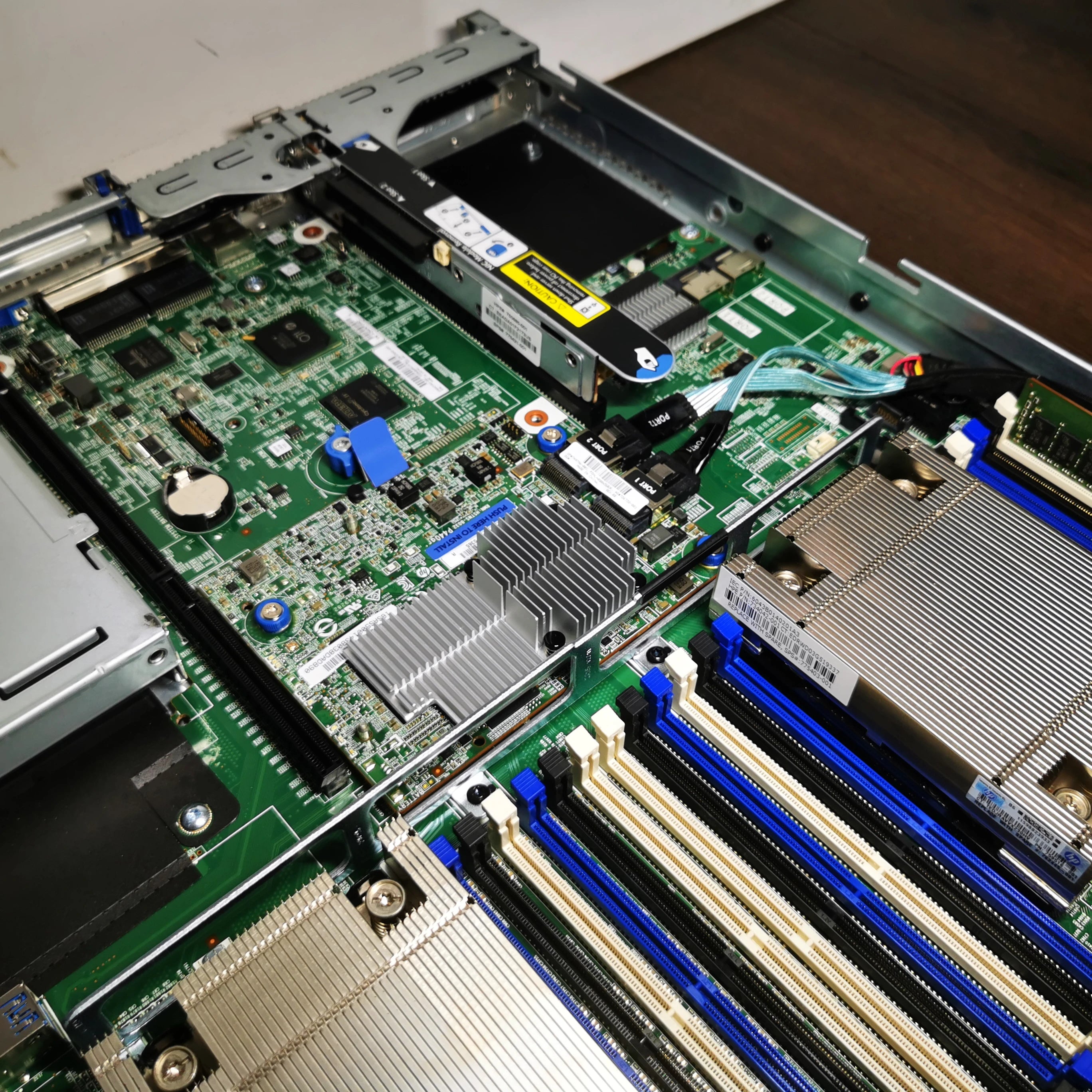 HP DL360 Gen 9 | 8SFF | 2680-V4 | 16GB | Server