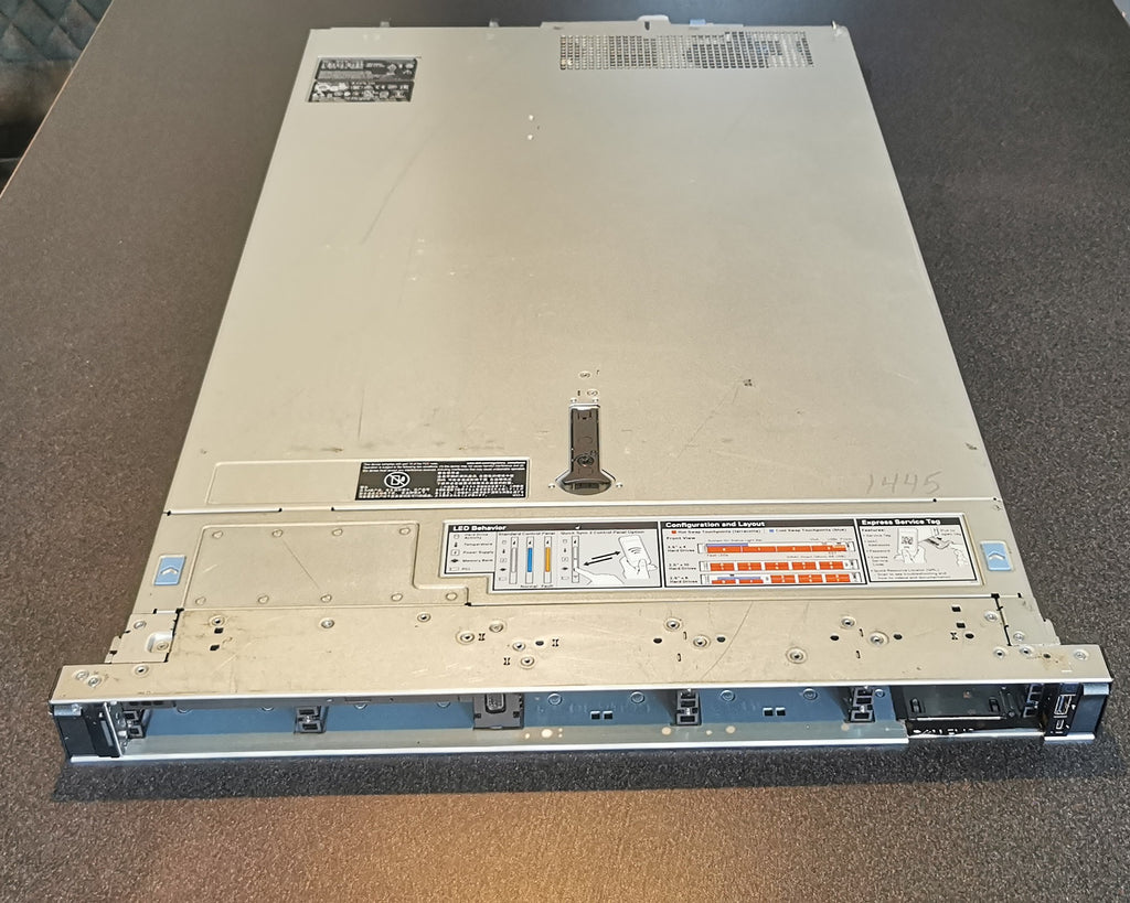 Dell R640 / 2x 20 Tuumaline 6138 / 32GB / 8SFF Server