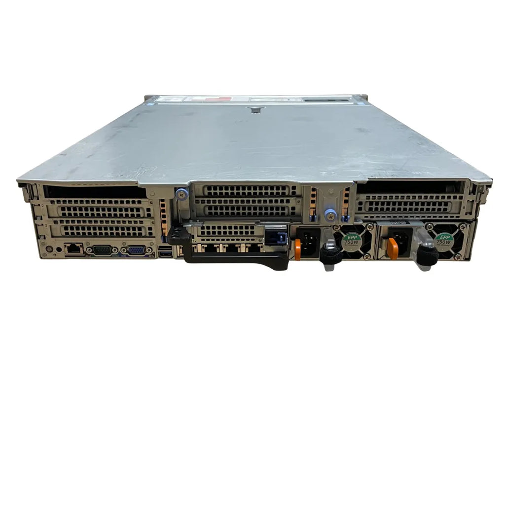Dell R740 8SFF tagapaneel: kolm PCIe riserit ja kaks toiteplokki